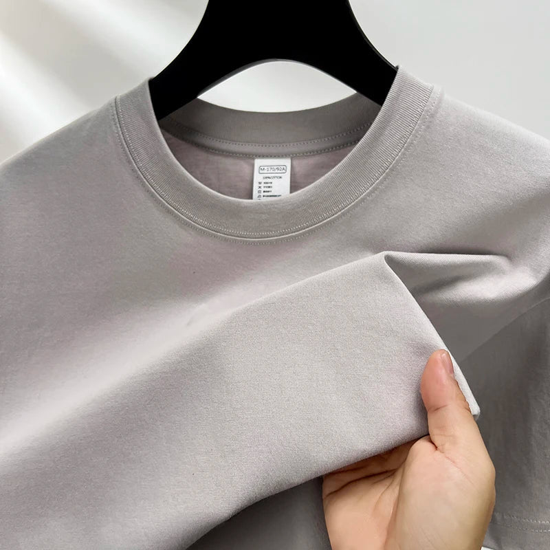 Men's casual short sleeve t-shirt in a versatile design, perfect for everyday wear, featuring a comfortable fit and stylish colors. 4