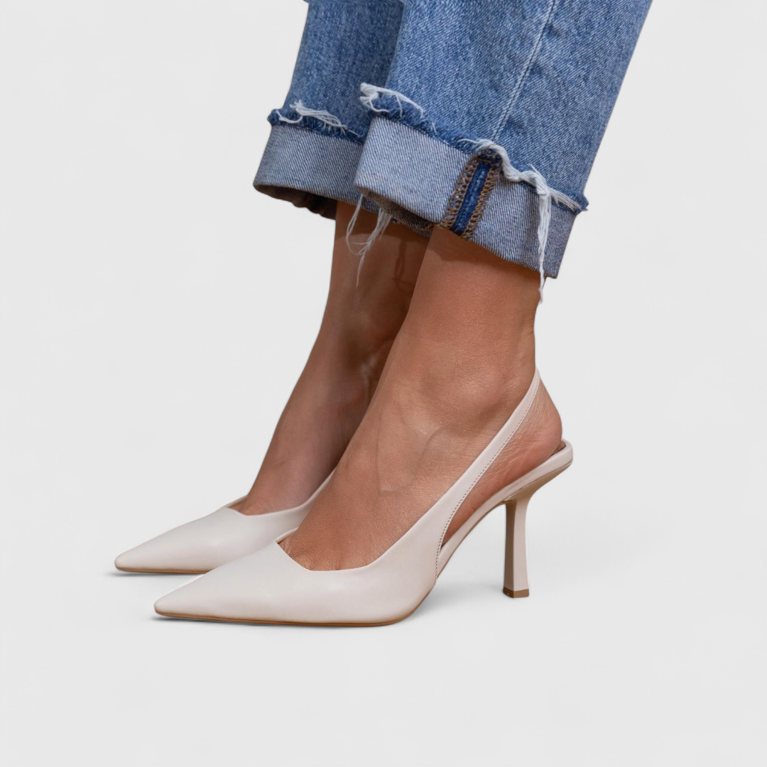 Orthopedic women's heels featuring ergonomic support and a streamlined shape for comfort and style. 3