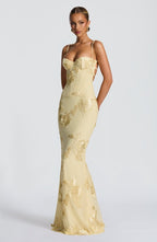 Elegant women's figure-hugging maxi dress perfect for formal occasions, featuring a flattering silhouette and sophisticated design. 7