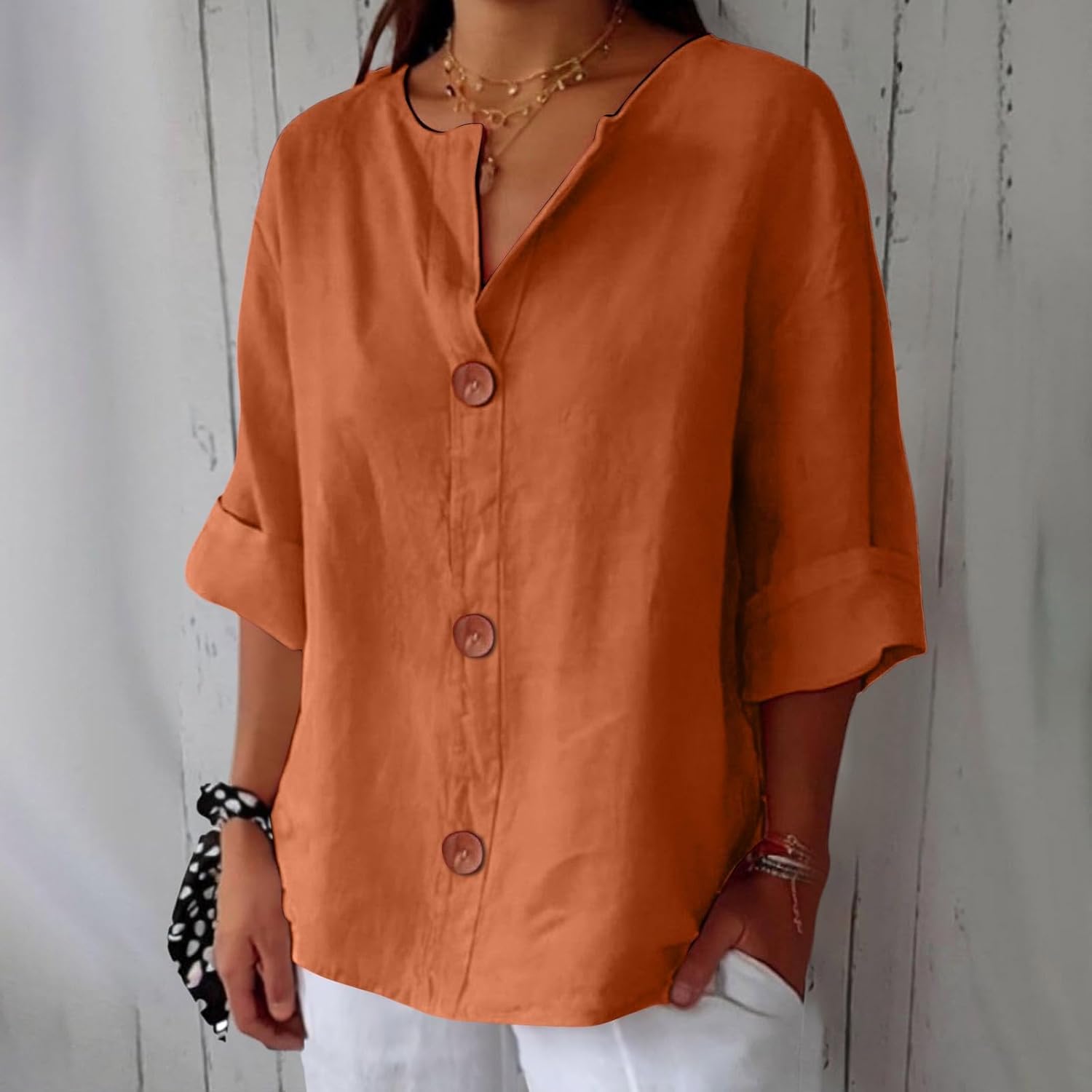Women's loose fit blouse in lightweight summer linen, perfect for casual outings, featuring a relaxed silhouette and breathable fabric for comfort. 7
